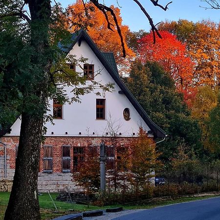 Chata W Stolowych Lezyce  Exterior photo